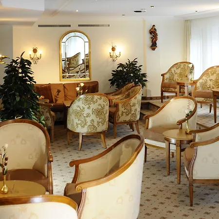 Jenewein Hotel