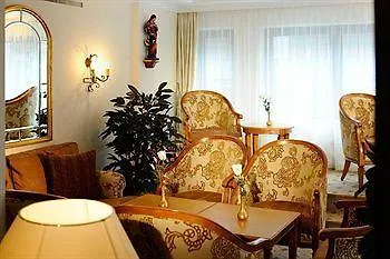 فندق Jenewein 4*