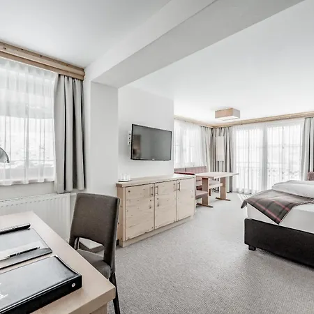 因纳温酒店 酒店 4*